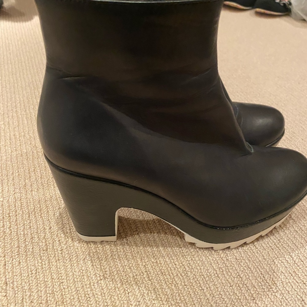 Top shop wedge boots booties black white heel